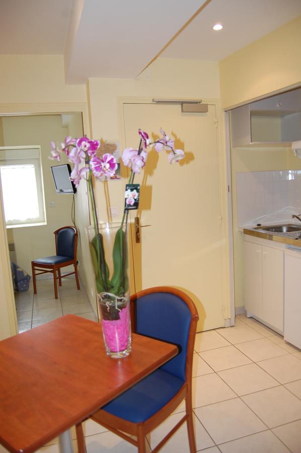 Appart'Hotel La Suze Sur Sarthe 외부 사진